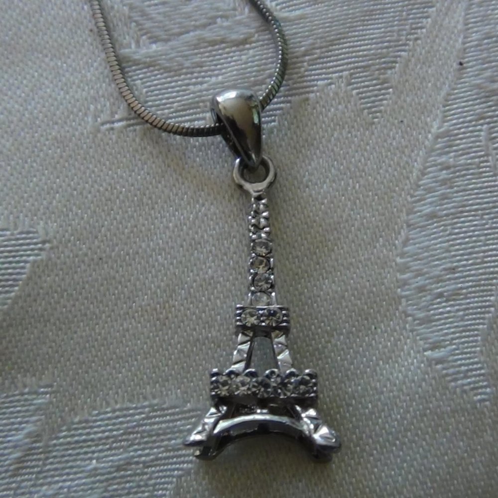 Necklace-Eiffel Tower